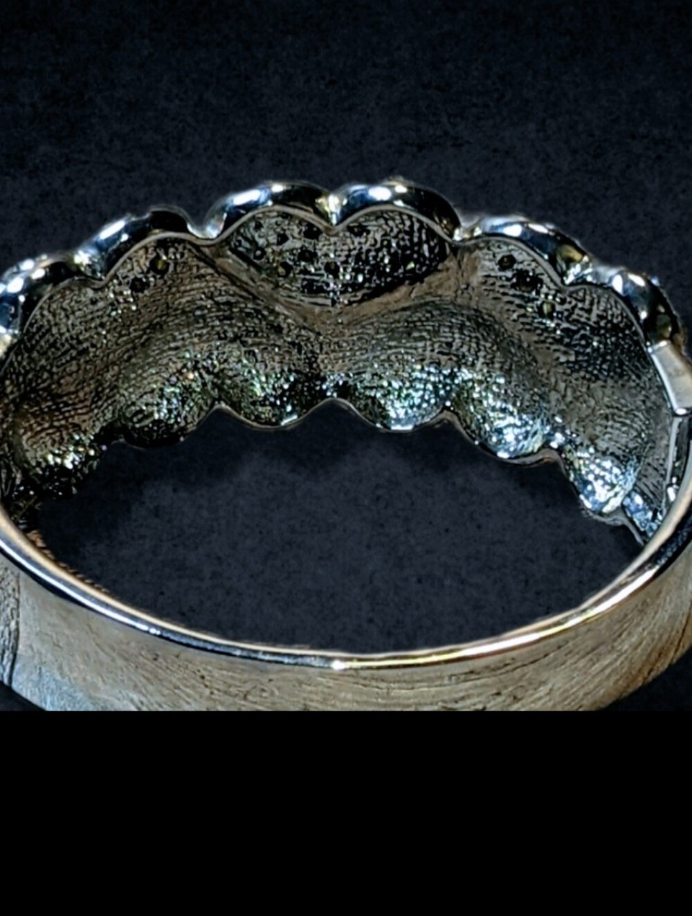 Crystal Hearts Cuff Bangle - Picture 15 of 16
